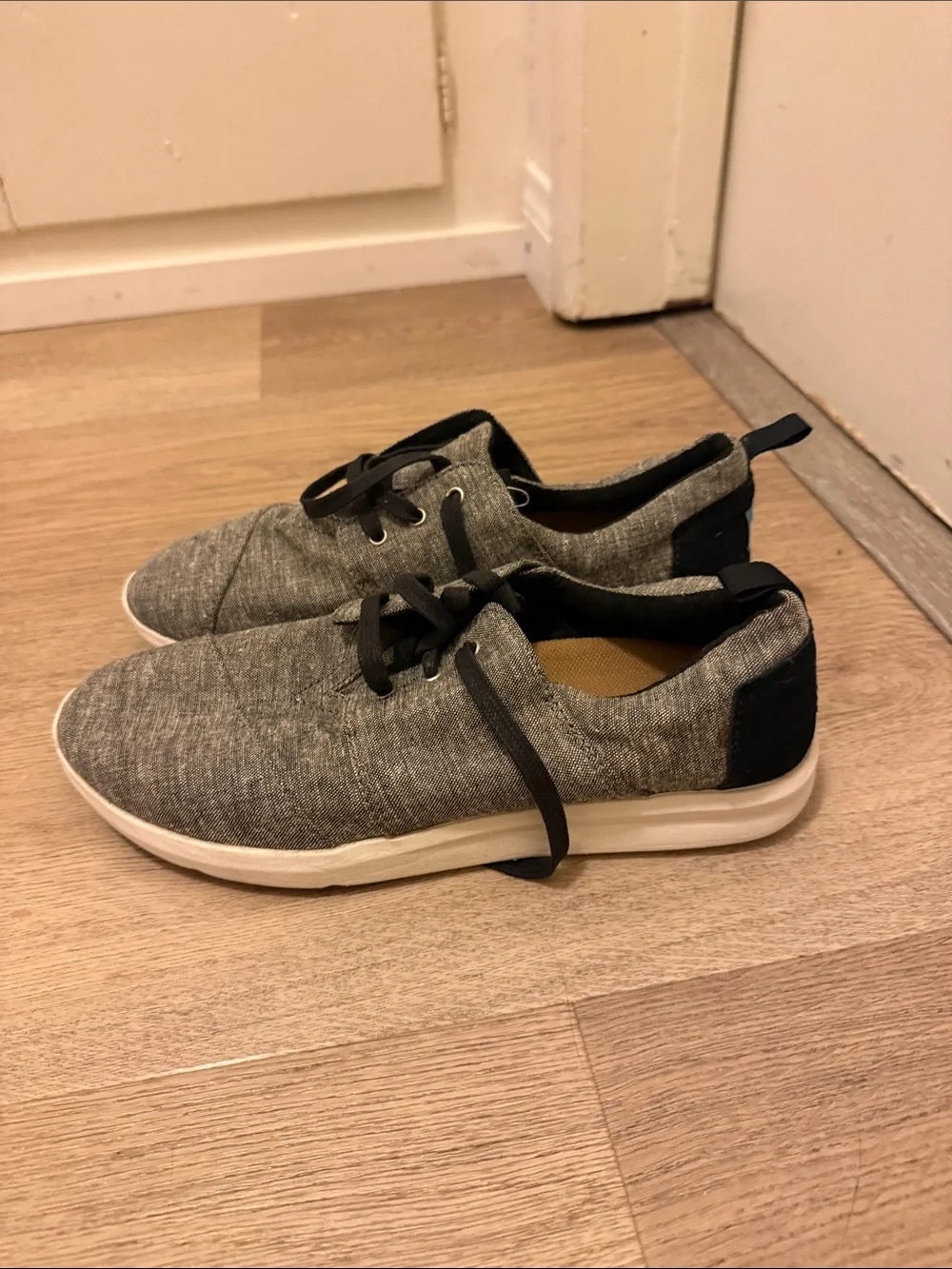 Toms men sneakers
